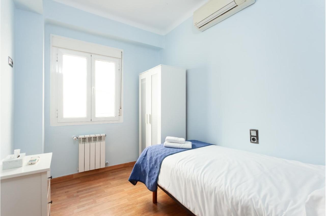 Nicemalaga Junto Al Centro Familias Grupos 7hab Apartament