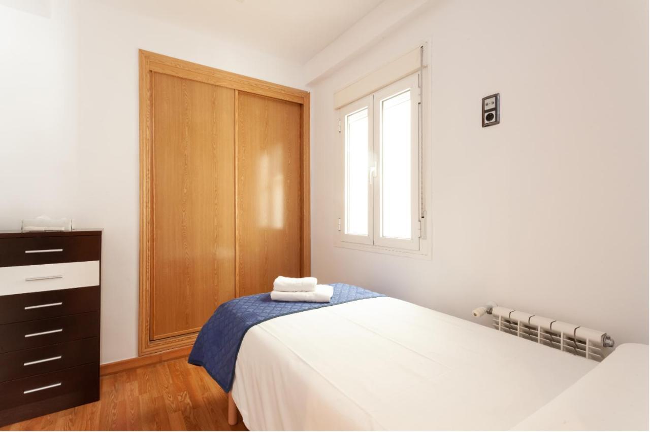 Nicemalaga Junto Al Centro Familias Grupos 7hab Apartament